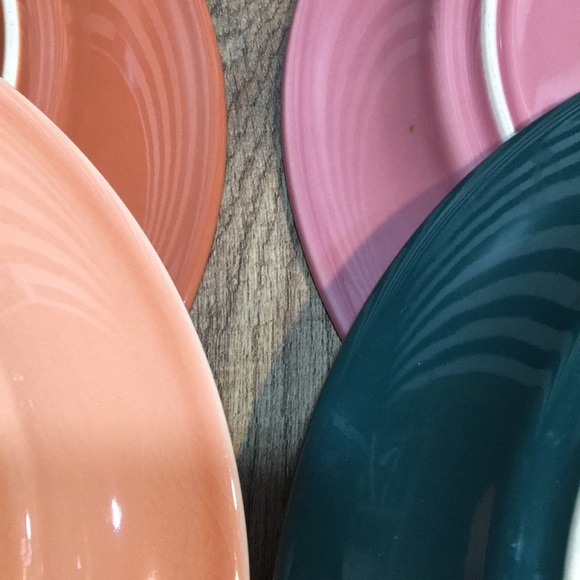 Nancy Calhoun Set Of 4 Multicolor Matching Rainbow Dinner Plates Made in Japan - Picture 12 of 17